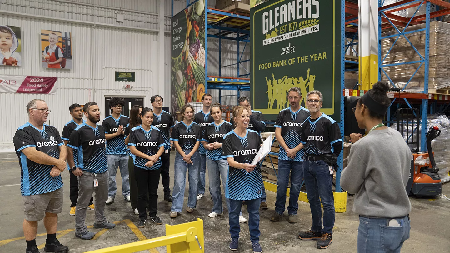 Aramco Americas volunteers support food banks