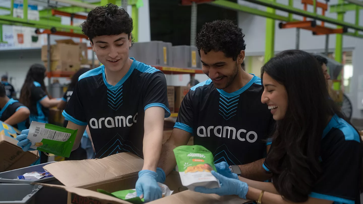 Aramco Americas volunteers support food banks